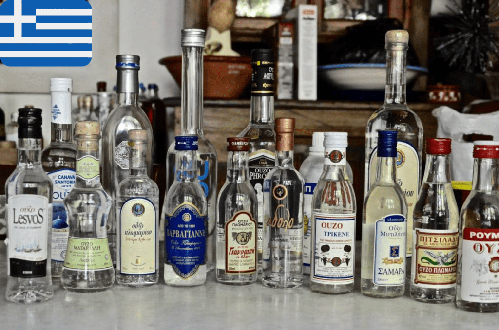 Distintas marcas de Ouzo, bebida nacional de Grecia