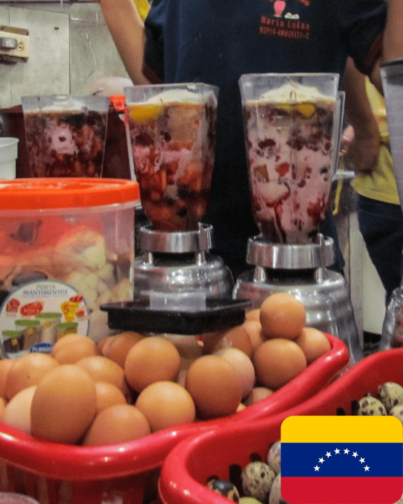 Elaboración de "levantón andino", bebida típica de Venezuela
